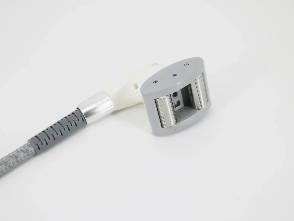 Medium size roller massage handpiece accessory for professional Lymphatic Roller Machine vacuum lymph drainage and body contouring treatment