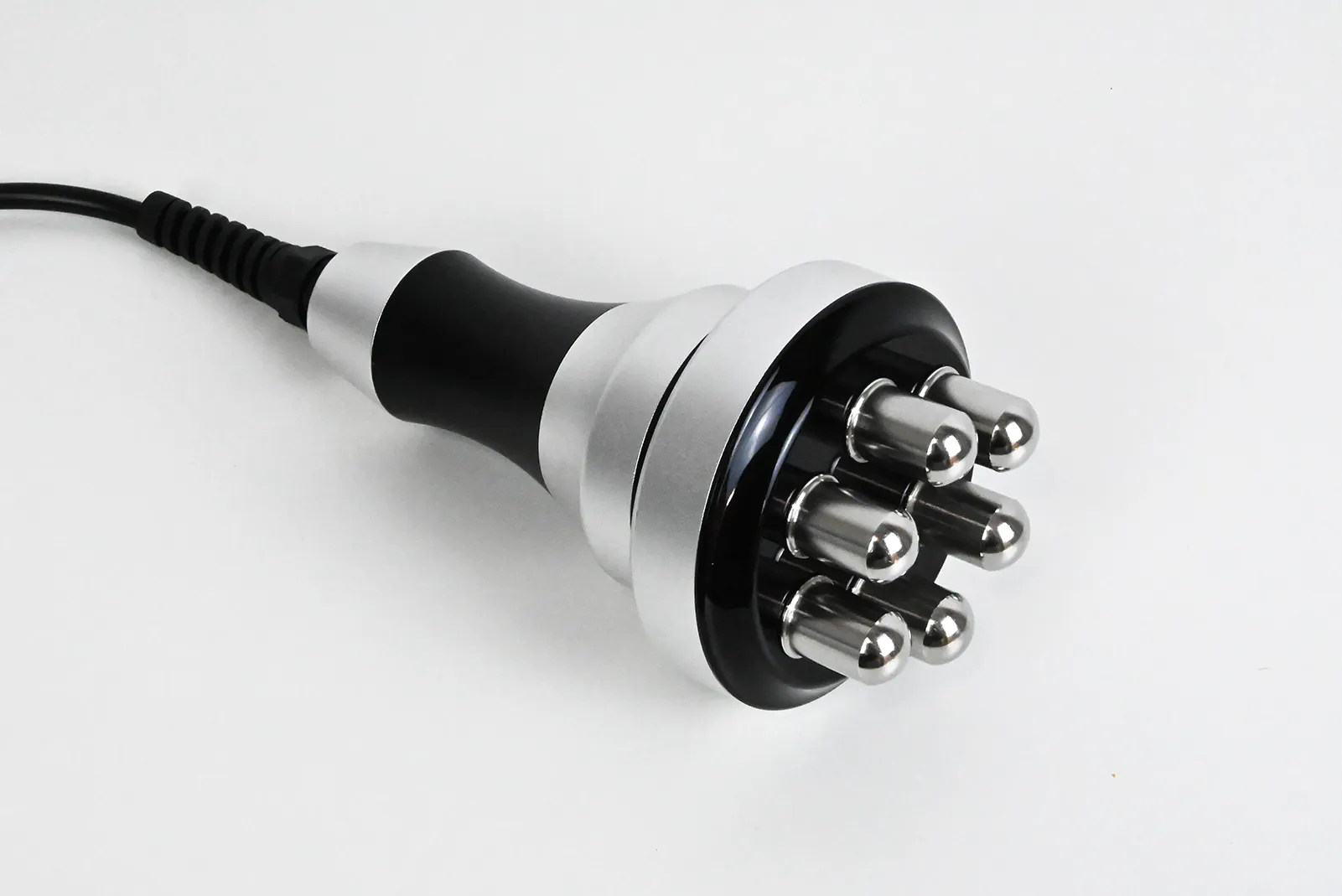 Body radio frequency handle for multifunctional cryolipolysis machine