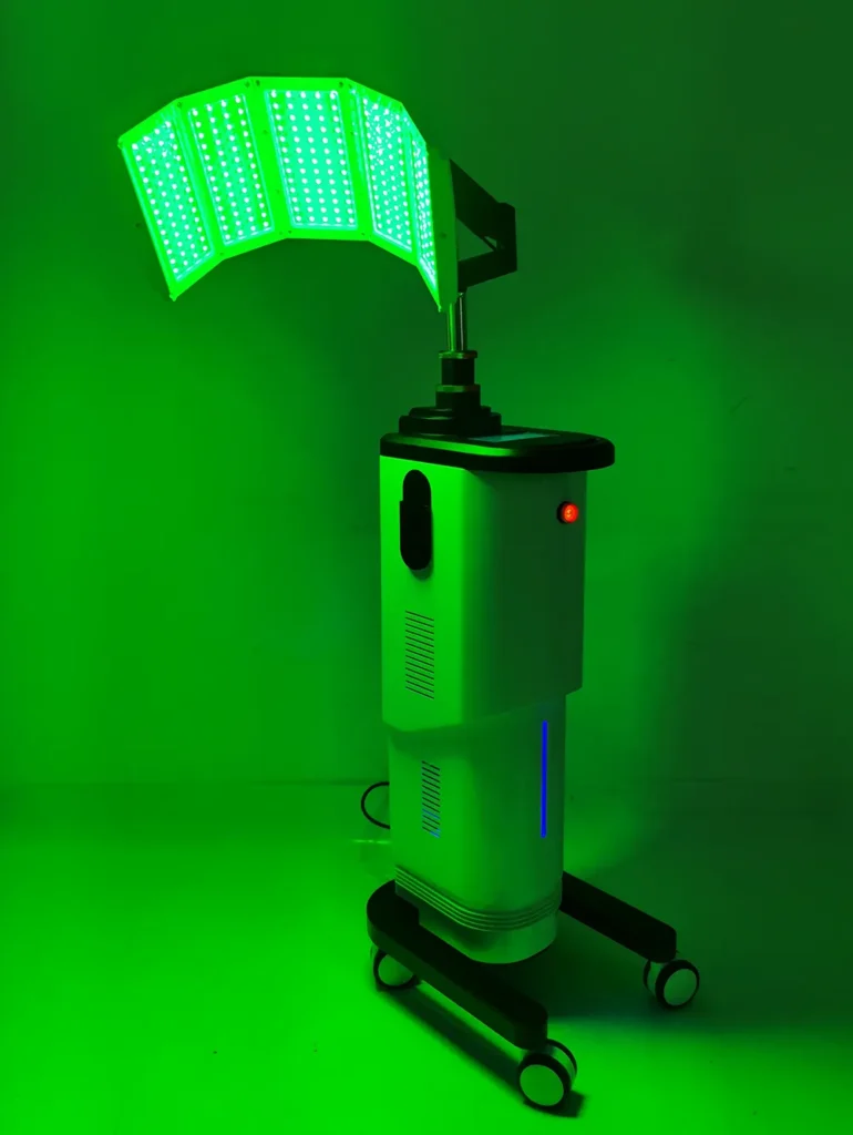 Photodynamic therapy machine with glowing green LED panel, PDT green light therapy salon beauty machine for uneven skin tone & pigment fading treatment