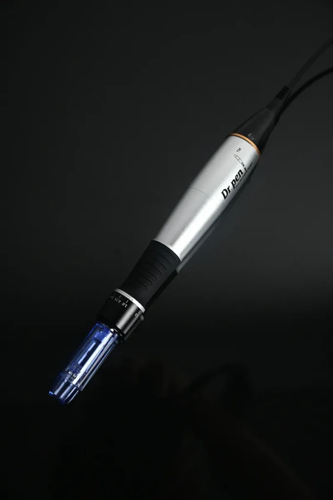 Poignée microneedling pour appareil hydrodermabrasion multifonction 15 en 1 soins visage professionnel