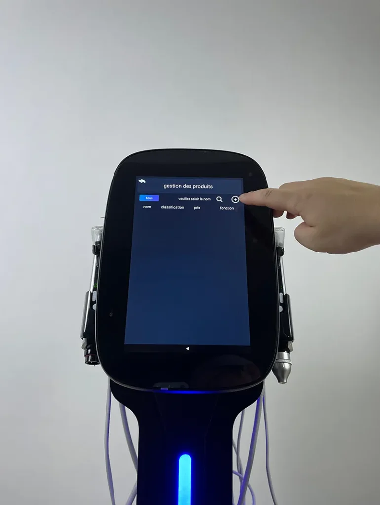 Appuyer sur l’icône « + » pour accéder à l’interface d’ajout des produits recommandés de l’appareil hydro dermabrasion