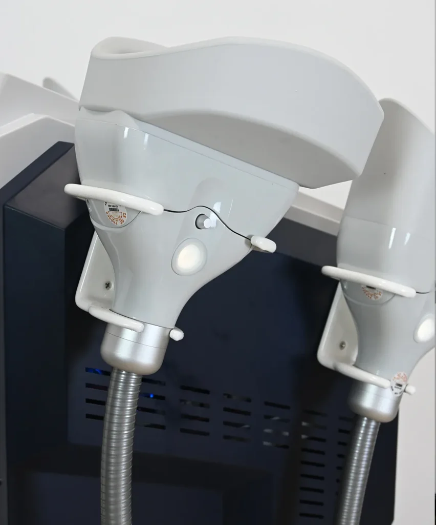 Appareil Cryolipolyse 360° omnidirectionnel, détail des poignées de traitement pour réduction locale des graisses et amincissement professionnel