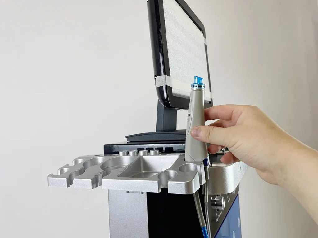 Appareil Hydrodermabrasion Multifonctionnelle 15 en 1, installation du manche hydrodermabrasion original, montage de la poignée de peeling hydrafacial