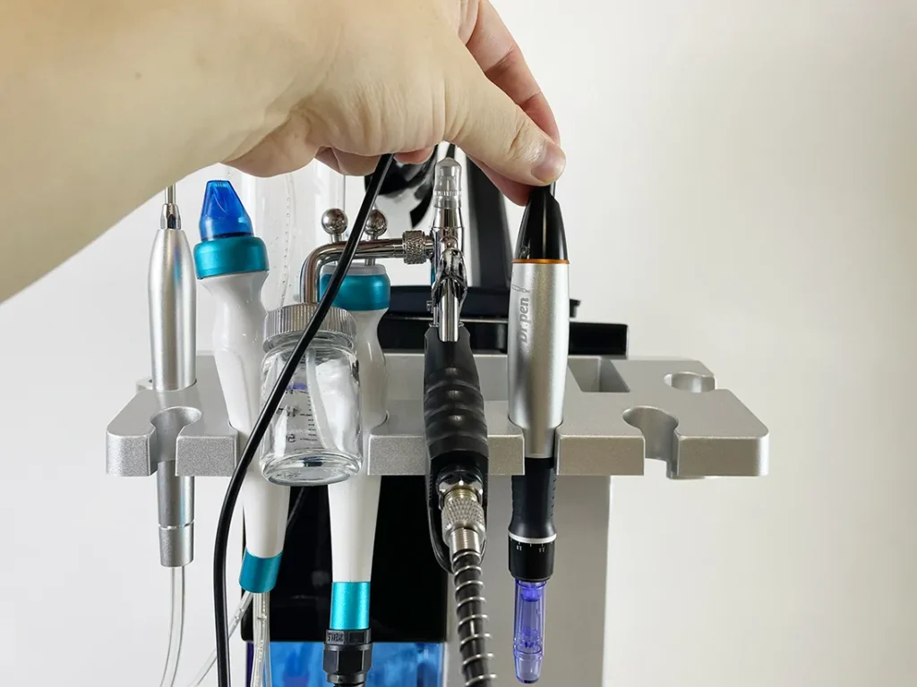 Install Dr.pen handle for 15 in 1 Hydradermabrasion Machine
