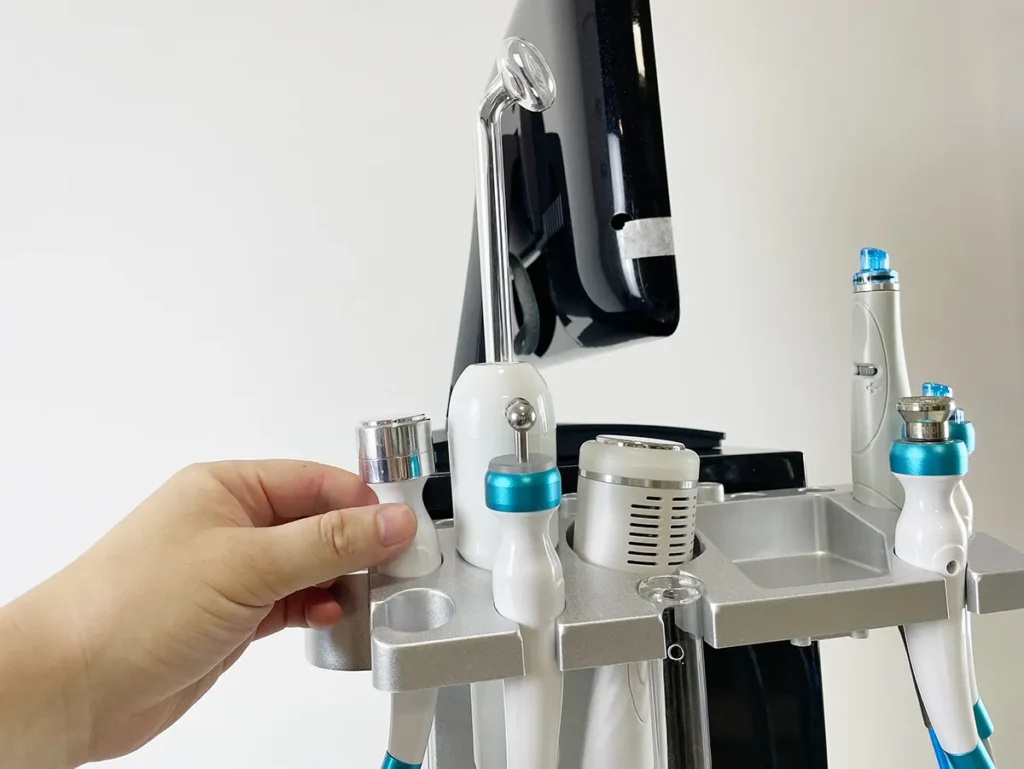 Install face ultrasound handle for 15 in 1 Hydradermabrasion Machine