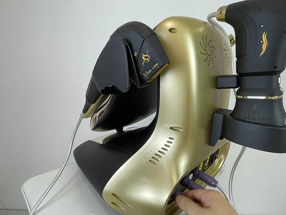 Plug in the connecting cable of 15RS handle for 25D 360 MAX HIFU machine, professional HIFU anti-aging beauty salon equipment