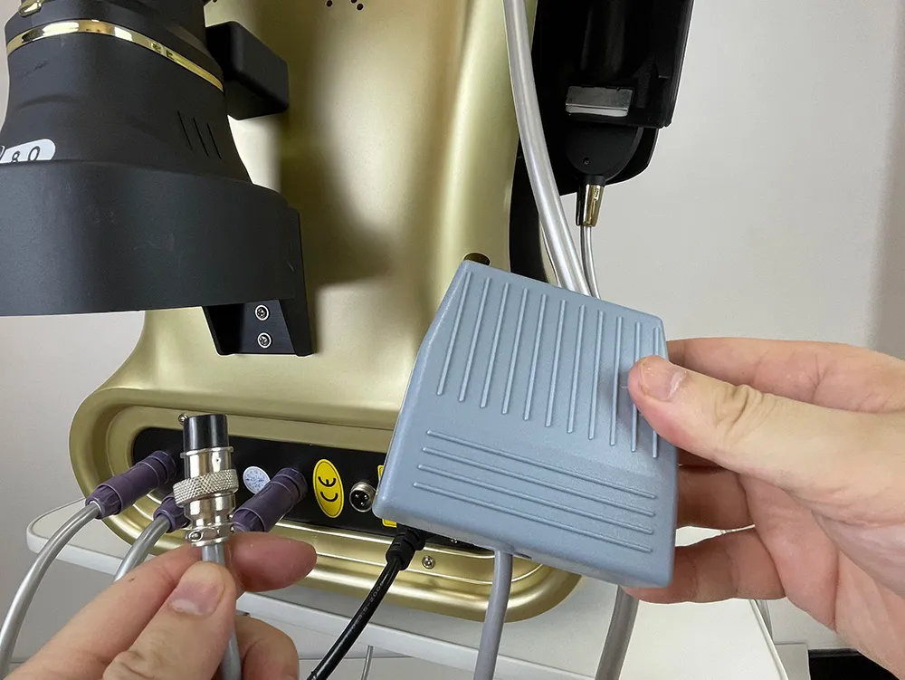 Preparing to install foot switch for 25D 360 MAX HIFU machine, professional HIFU anti-aging beauty salon equipment