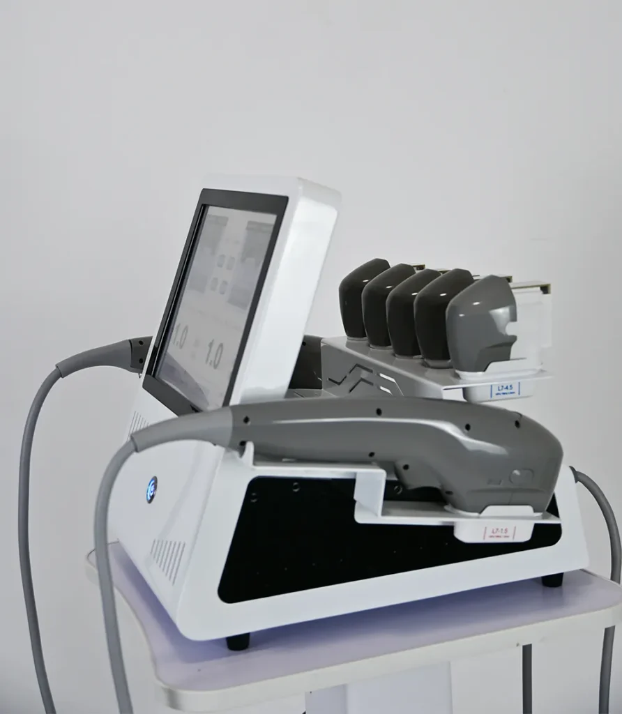 7D Portable HIFU machine equipped with 7 different cartridges, portable HIFU beauty machine with multi-depth transducers for facial and body anti-aging skin lifting