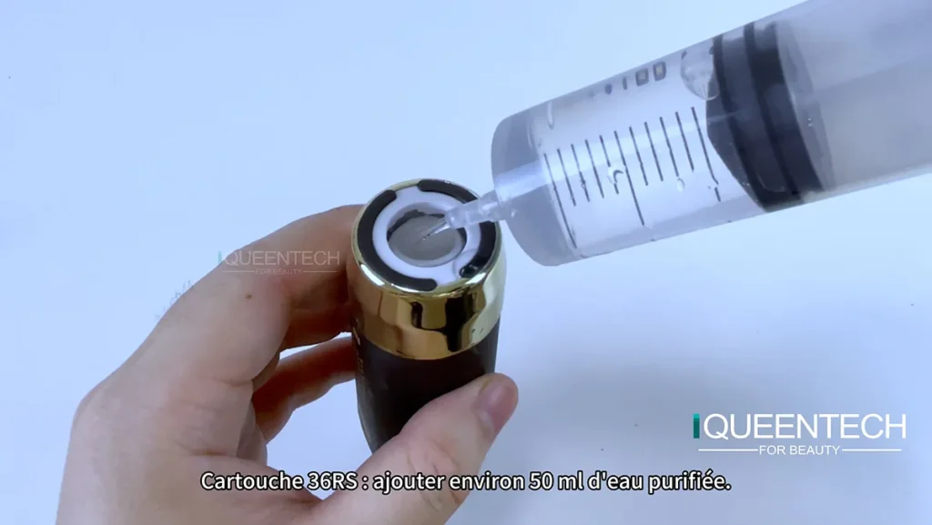 Appareil HIFU 25D 360 MAX, ajouter 30ml d'eau purifiée dans la cartouche 36RS